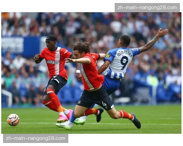布莱顿4-2卢顿，三笘薰回归贡献两次助攻均来自左路突破传中