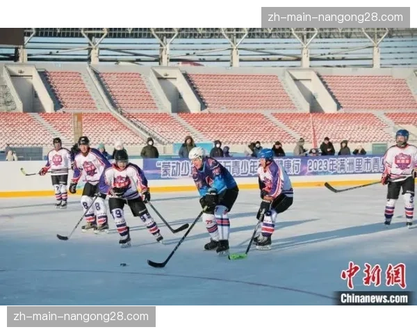 通讯：沙漠中的垒球热——追踪阿联酋首支女子垒球队的组建与训练
